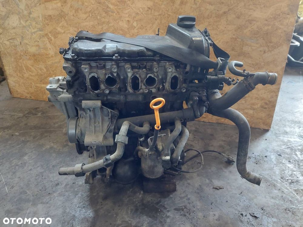 SILNIK BENZYNOWY SŁUPEK VOLKSWAGEN BORA I 2.3 V5 AGZ - 3