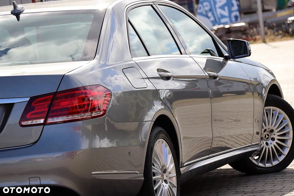 Mercedes-Benz Klasa E 200 CDI Elegance - 17