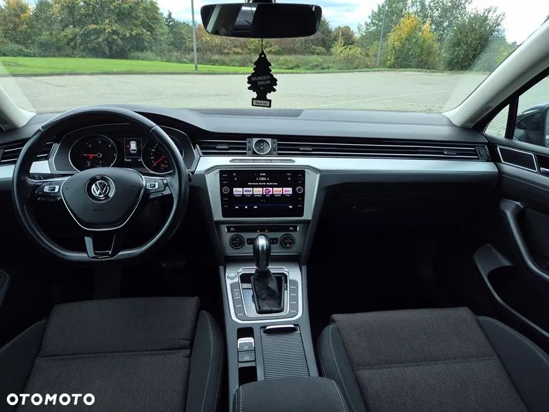 Volkswagen Passat Variant 1.6 TDI SCR DSG Comfortline - 14