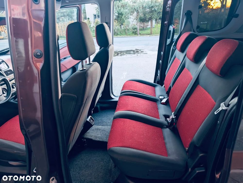 Fiat Doblo 1.4 16V Start&Stopp Dynamic Family - 15