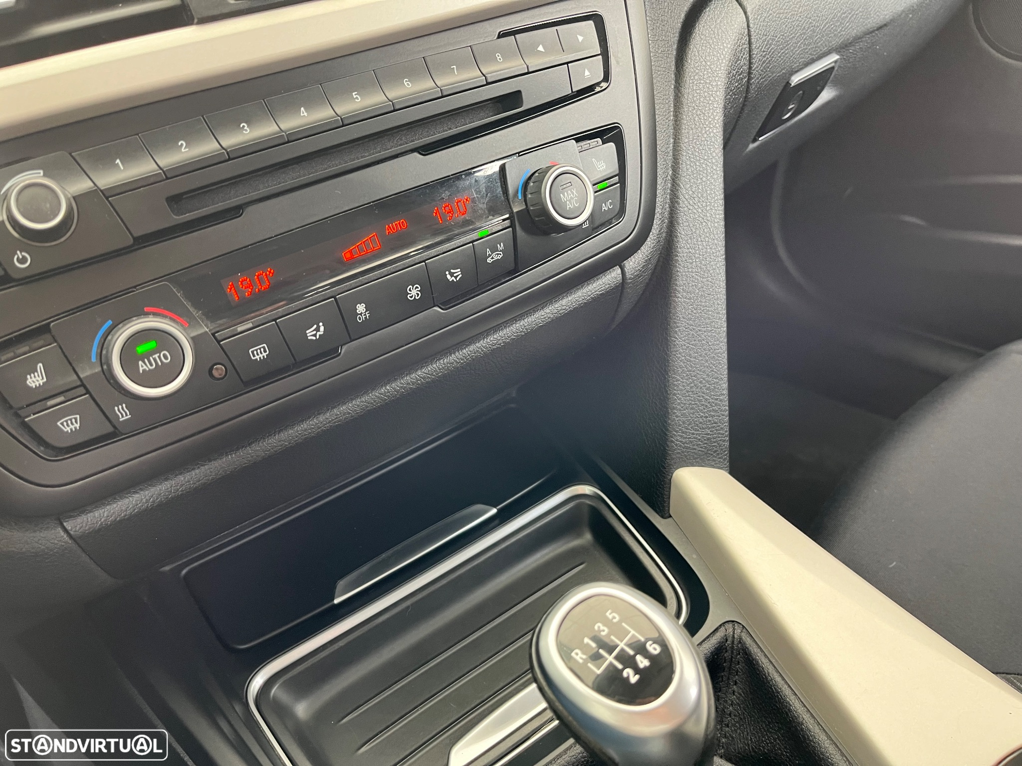 BMW 316 i Touring Line Sport - 18
