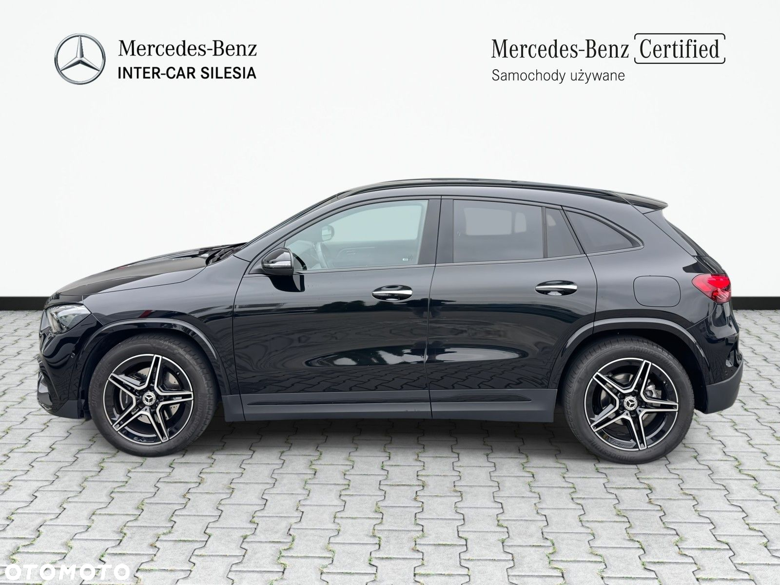 Mercedes-Benz GLA - 8