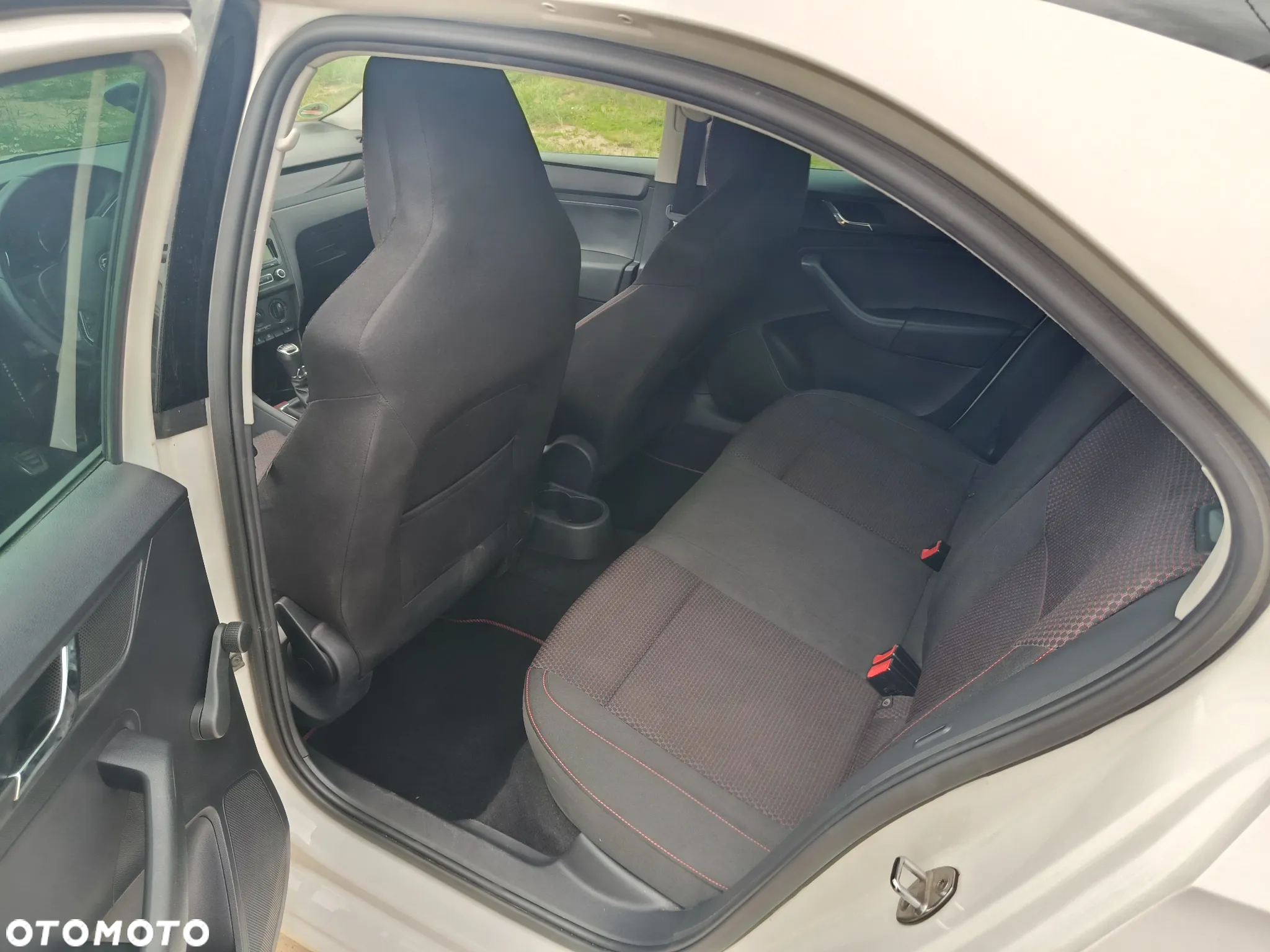 Skoda RAPID 1.2 TSI Active Max - 9