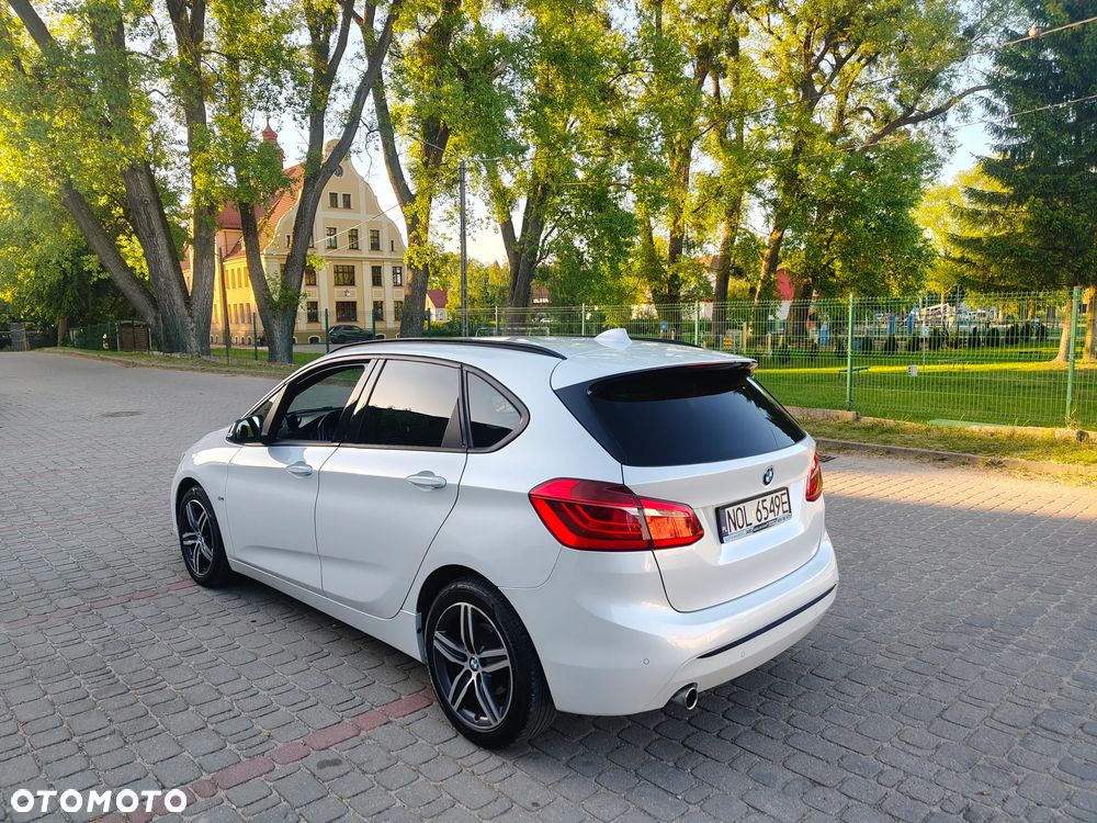 BMW Seria 2 218d Sport - 23