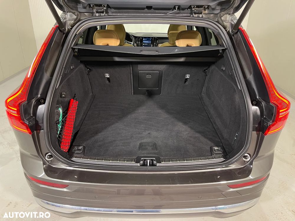 Volvo XC 60 B5 MHEV AT8 AWD Inscription - 14