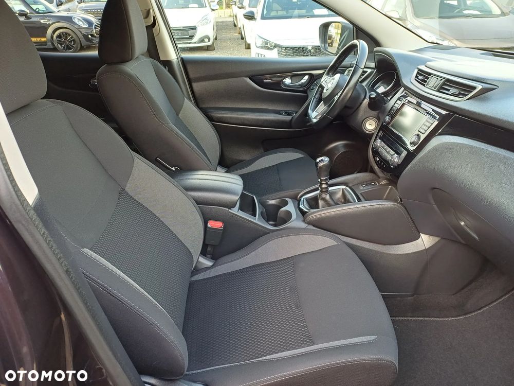 Nissan Qashqai 1.3 DIG-T N-Connecta - 11