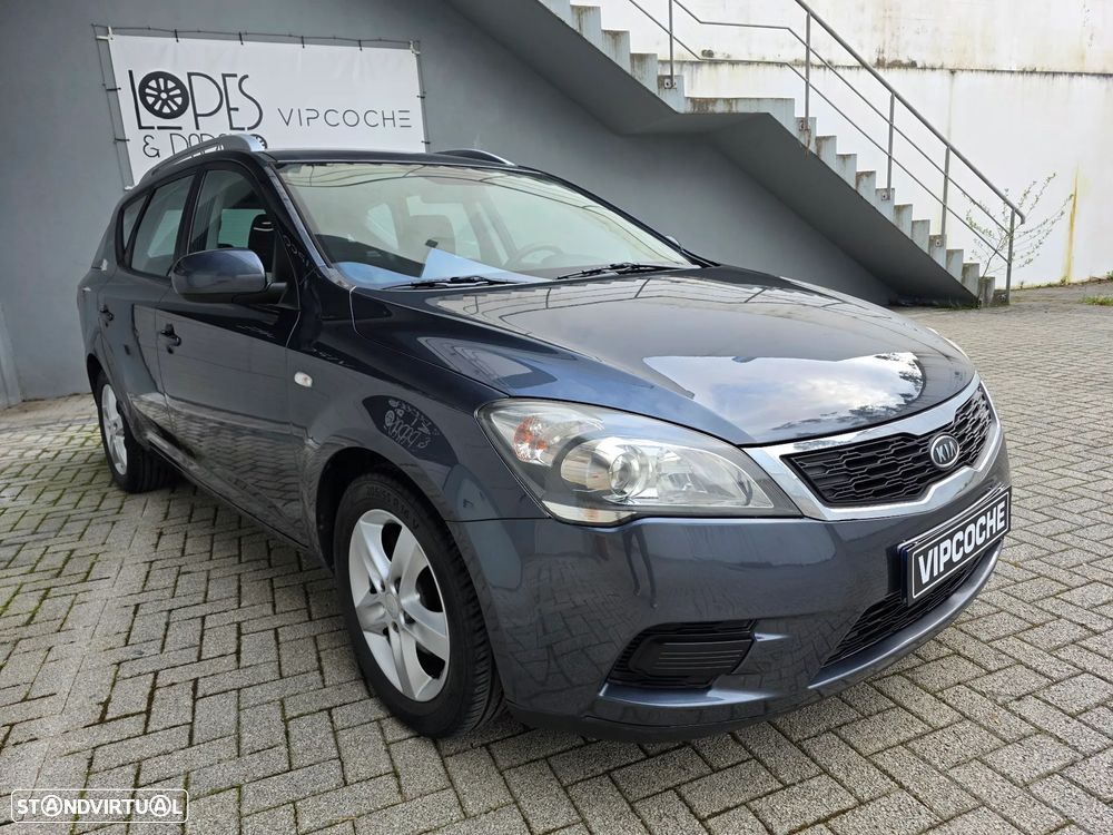 Kia Ceed SW 1.4 CVVT LX ISG - 24