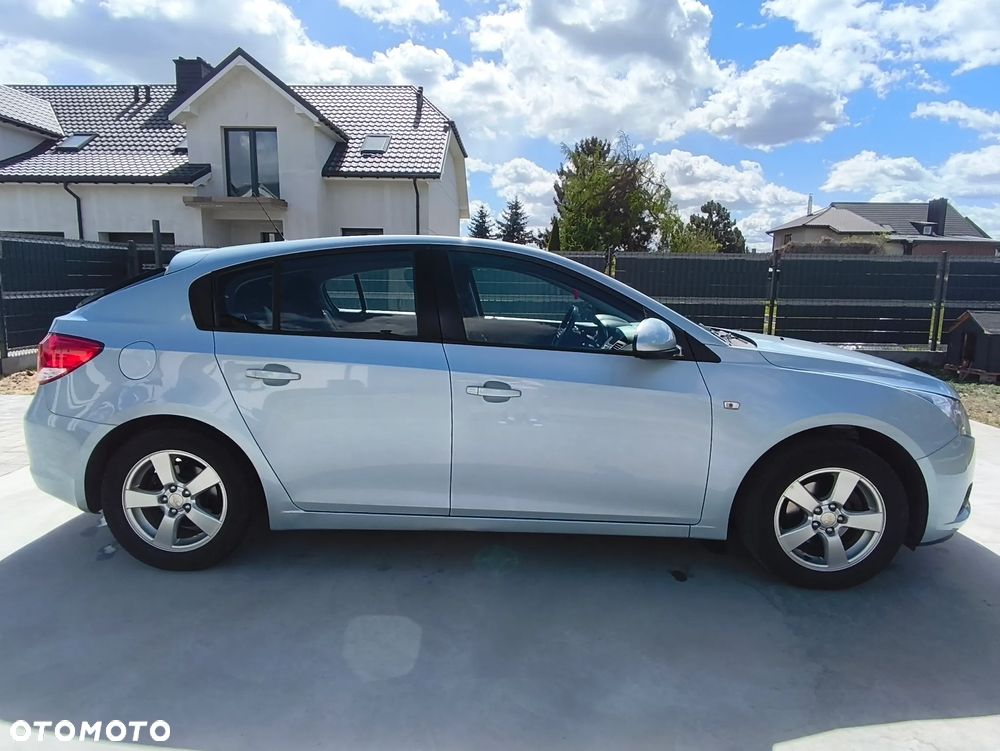 Chevrolet Cruze - 1