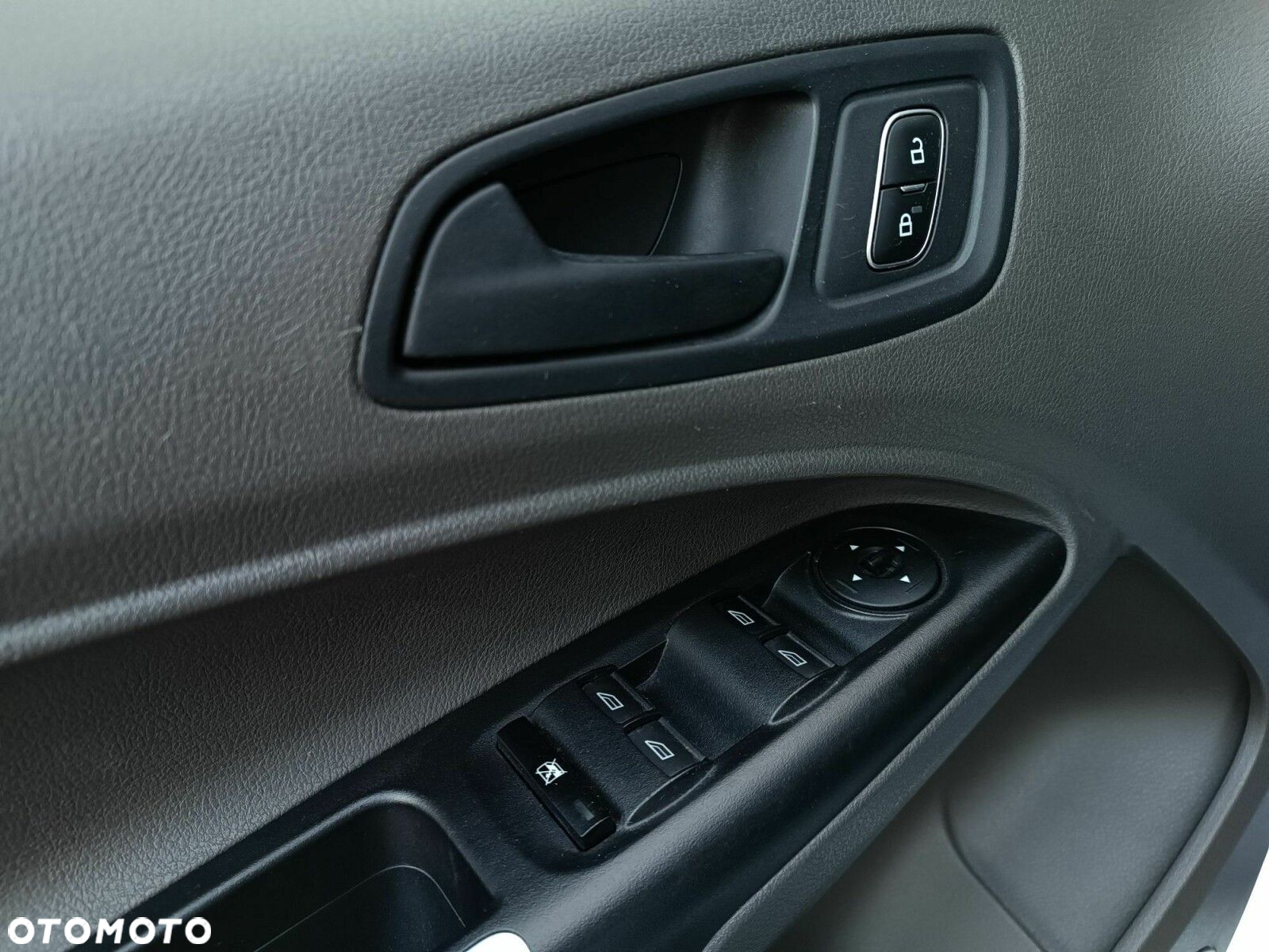 Ford Transit Connect - 24