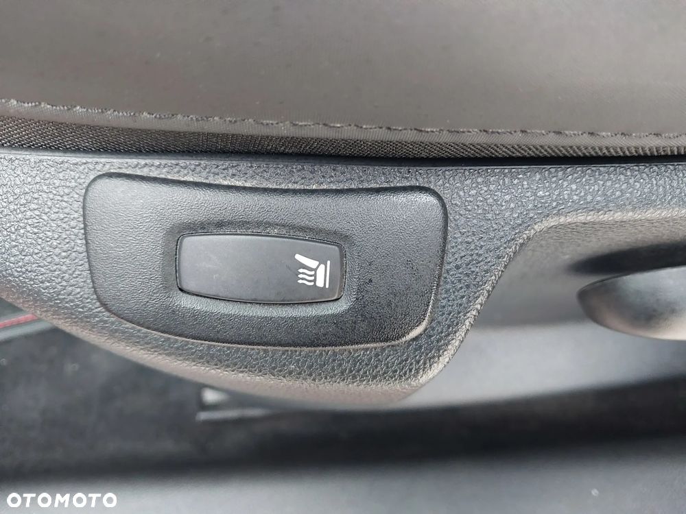 Renault Captur 1.2 TCe Intens EDC - 16