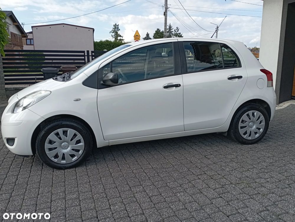 Toyota Yaris 1.0 Luna - 10