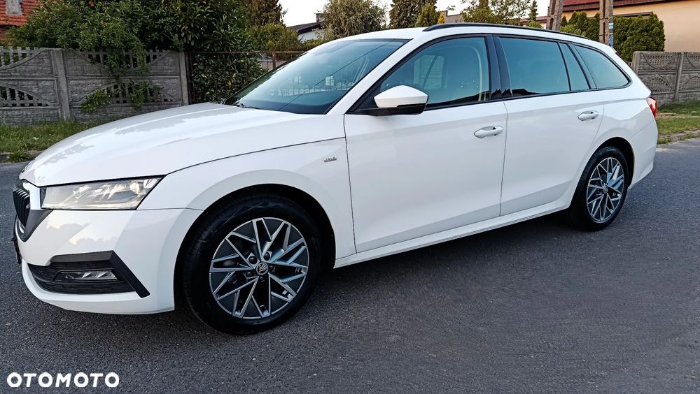 Skoda Octavia 2.0 TDI DSG Tour - 33
