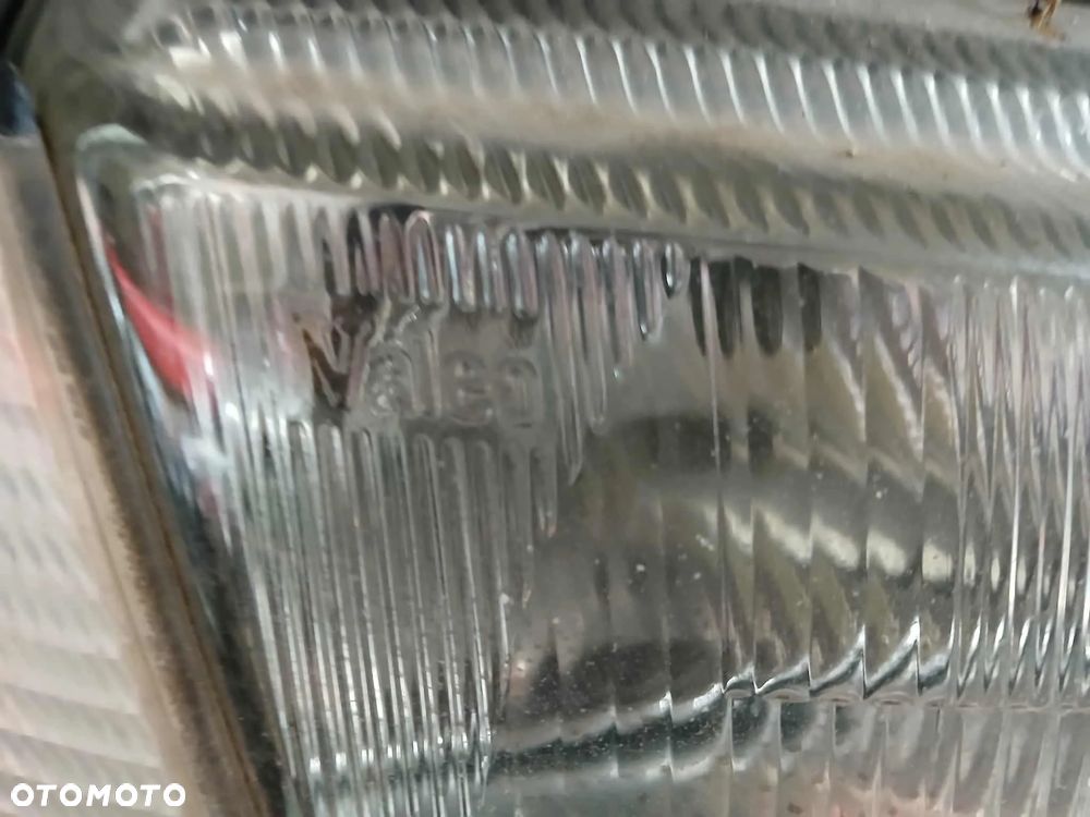 Audi A4 B5 Lampa przednia ,lewa, prawa VALEO - 5