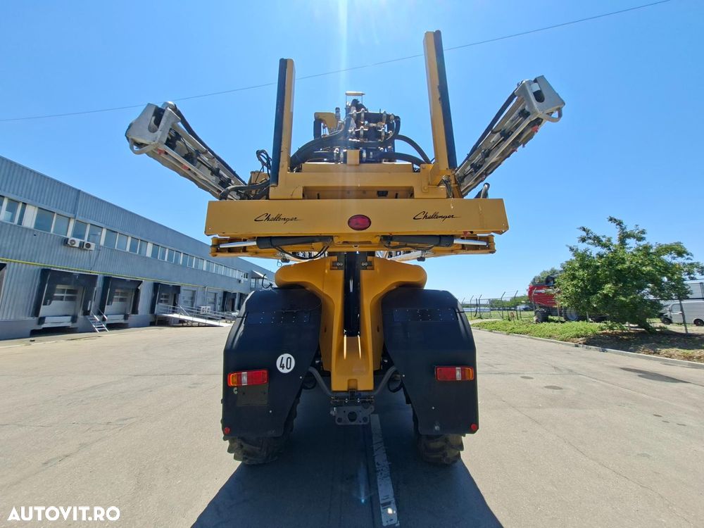 Challenger ROGATOR 635 SPRAYER - 9