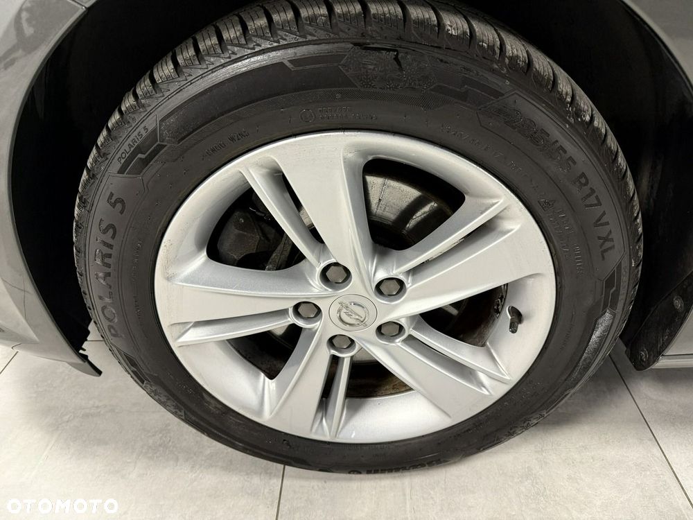 Opel Insignia - 12