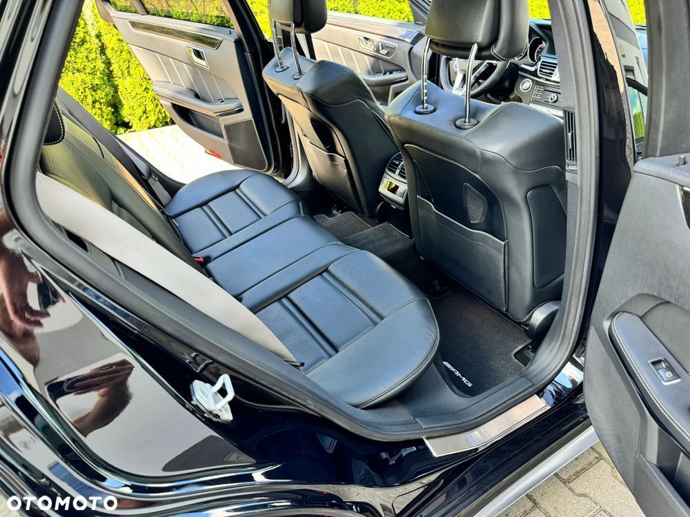 Mercedes-Benz Klasa E - 9