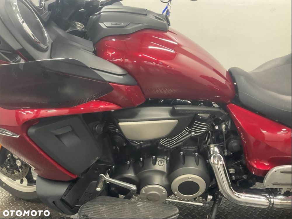Yamaha Venture - 7