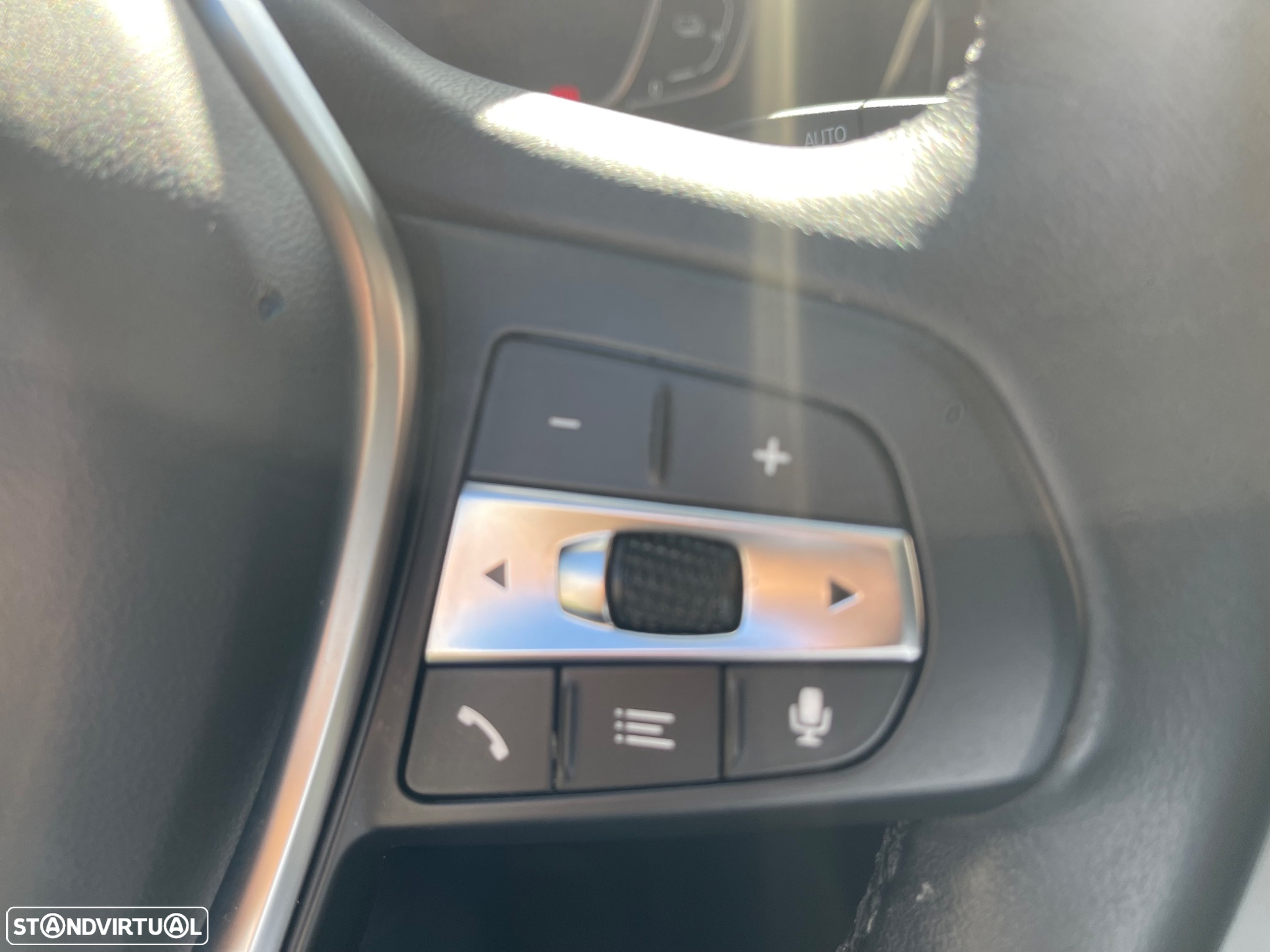 BMW 330 e Touring Line Sport Auto - 33