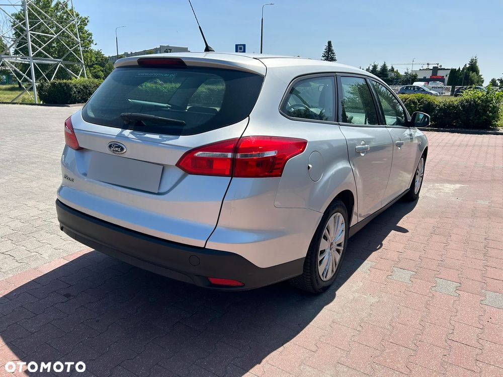 Ford Focus 1.5 TDCi Trend - 6