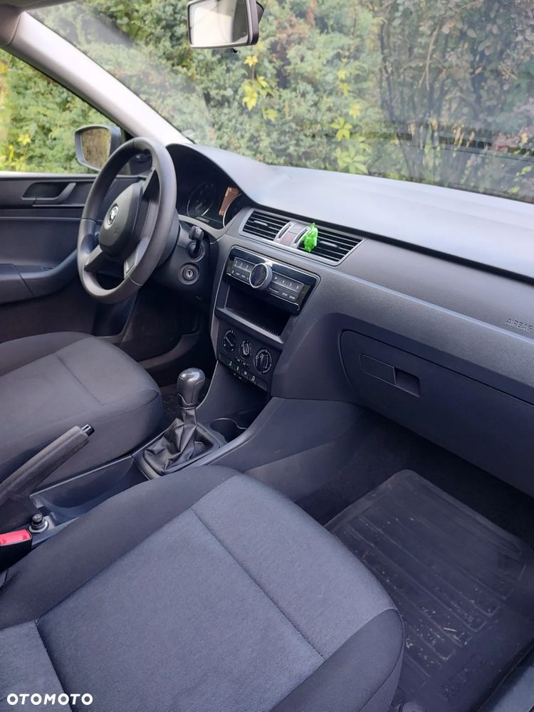 Skoda RAPID Spb 1.2 TSI Active - 8