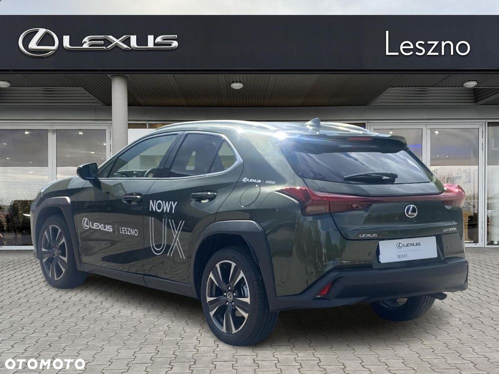 Lexus UX 300h Business - 6