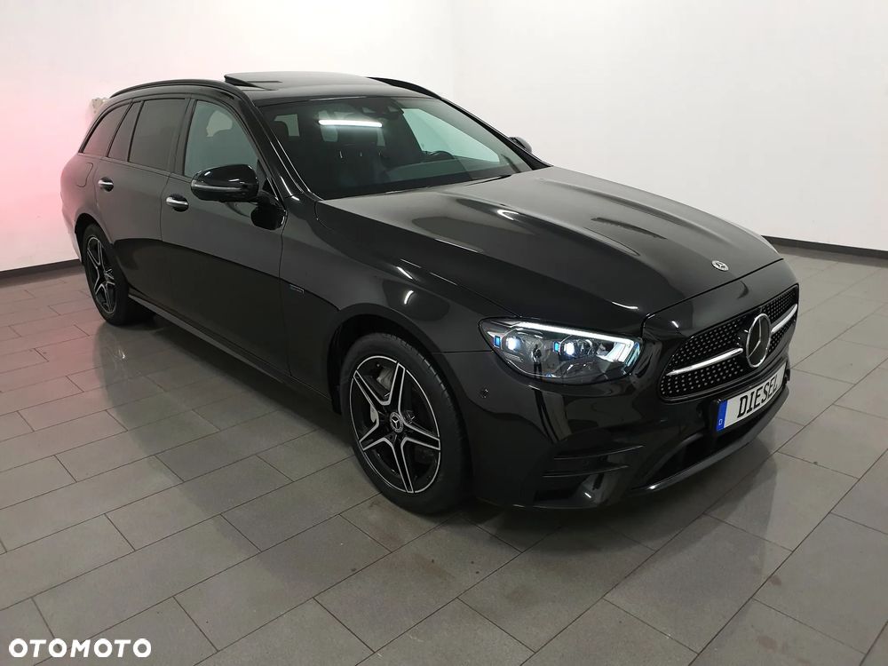 Mercedes-Benz Klasa E 300 de 4Matic 9G-TRONIC AMG Line - 38