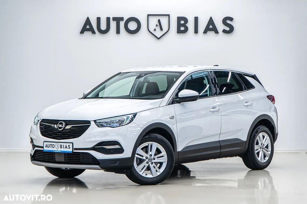 Opel Grandland X 1.2 Start/Stop Automatik INNOVATION - 2