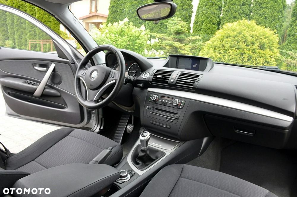 BMW Seria 1 - 24