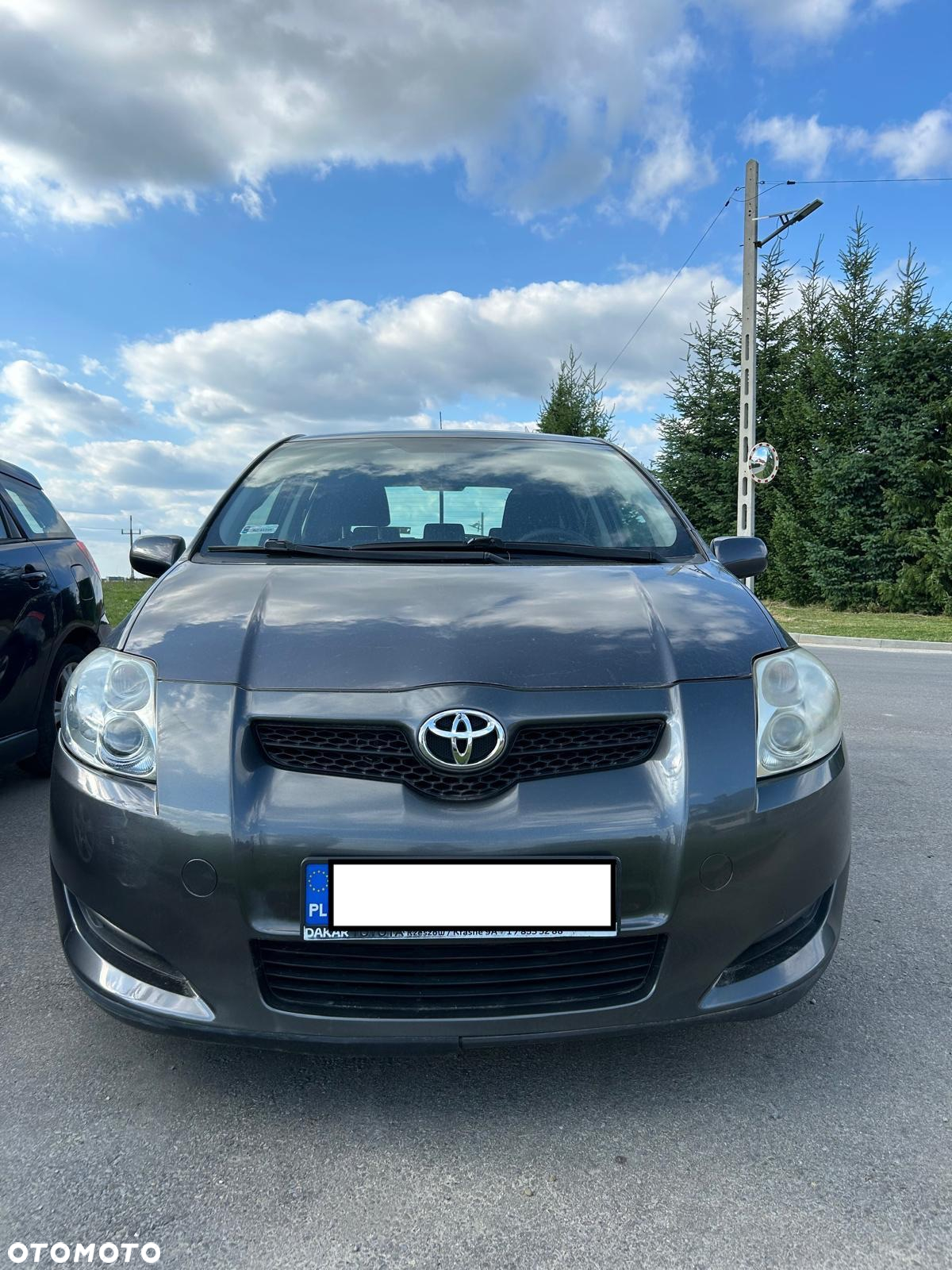 Toyota Auris 1.4 D-4D Premium - 2