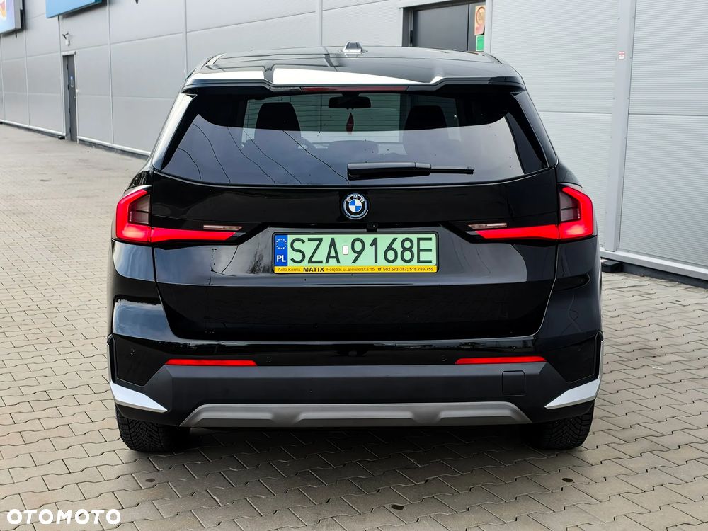 BMW iX1 eDrive20 66.5kWh xLine - 17