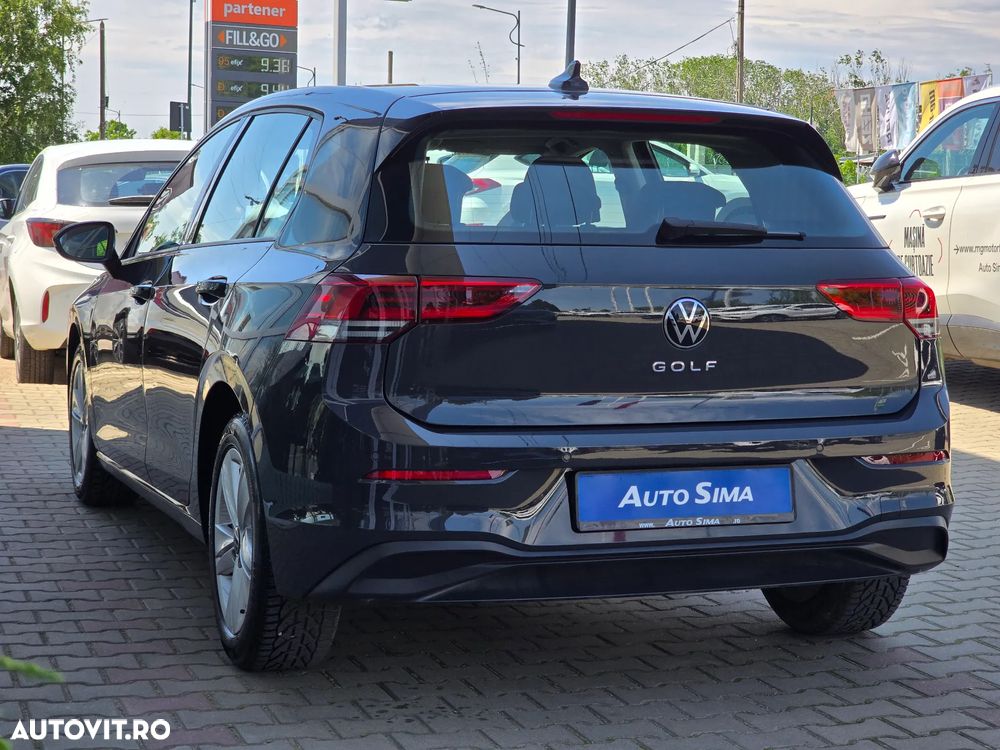 Volkswagen Golf - 6