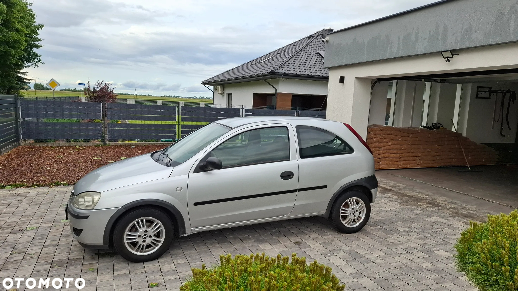 Opel Corsa 1.2 16V NJoy - 3