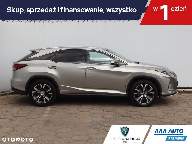 Lexus RX - 8