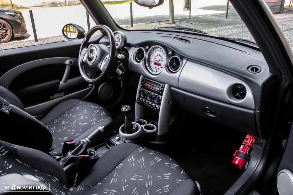 MINI Cabrio Cooper - 27