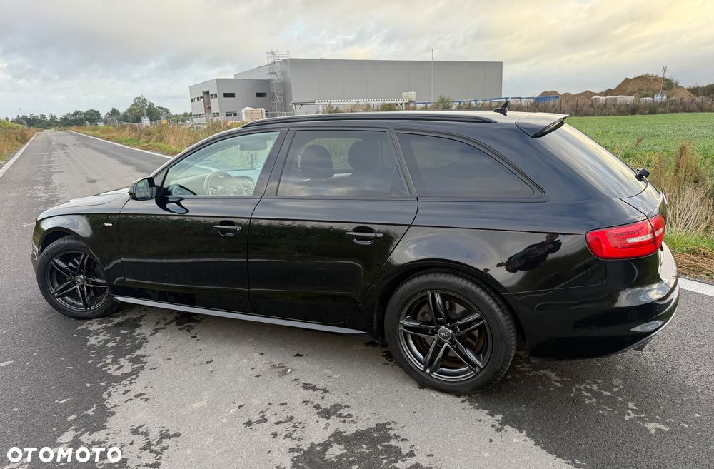 Audi A4 Avant 2.0 TDI DPF clean diesel S line Sportpaket - 11