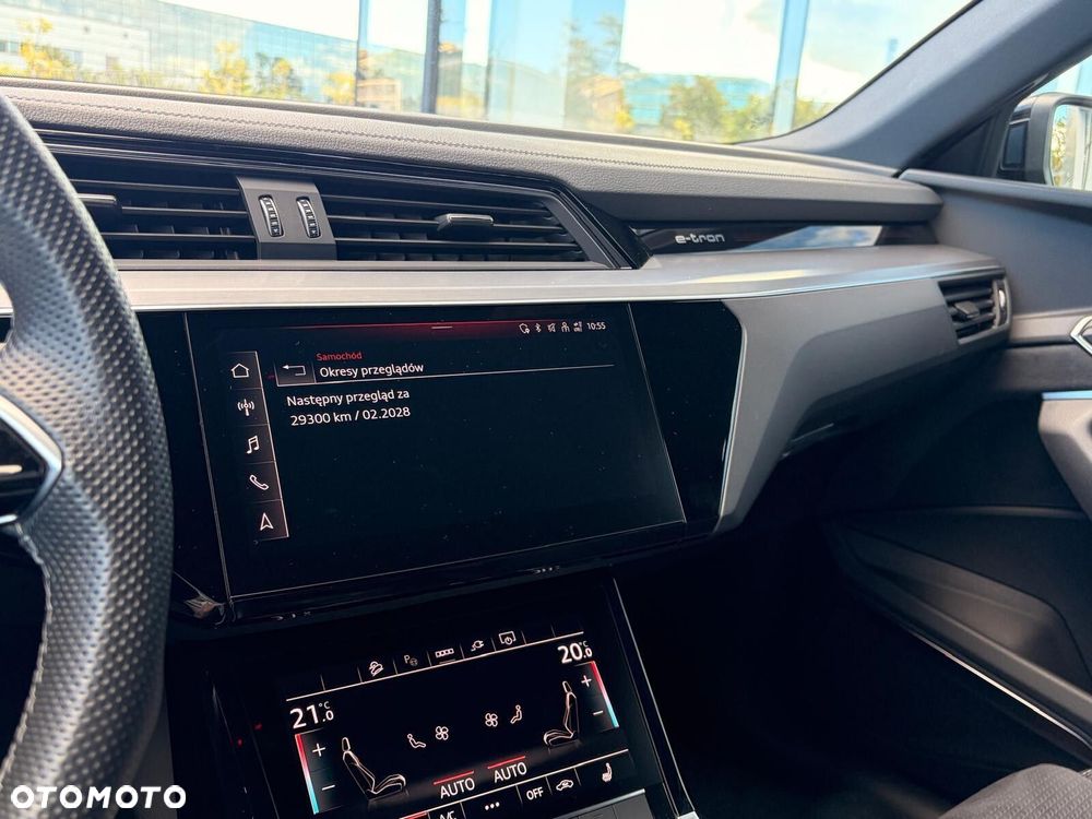 Audi Q8 Sportback e-tron - 34