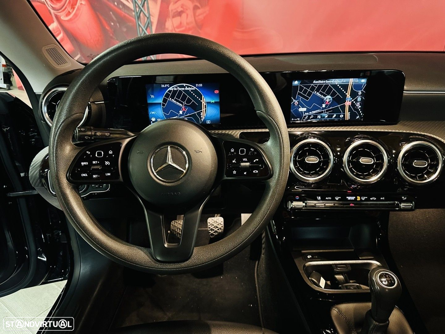 Mercedes-Benz CLA 180 Shooting Brake - 10