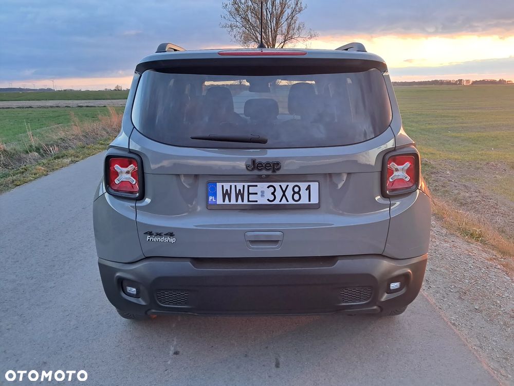 Jeep Renegade - 16