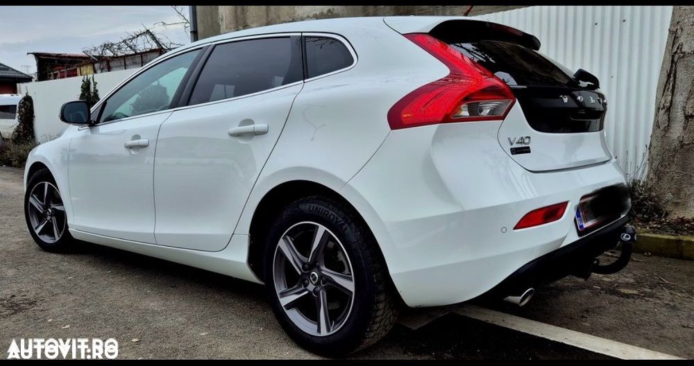 Volvo V40 D4 Momentum - 6