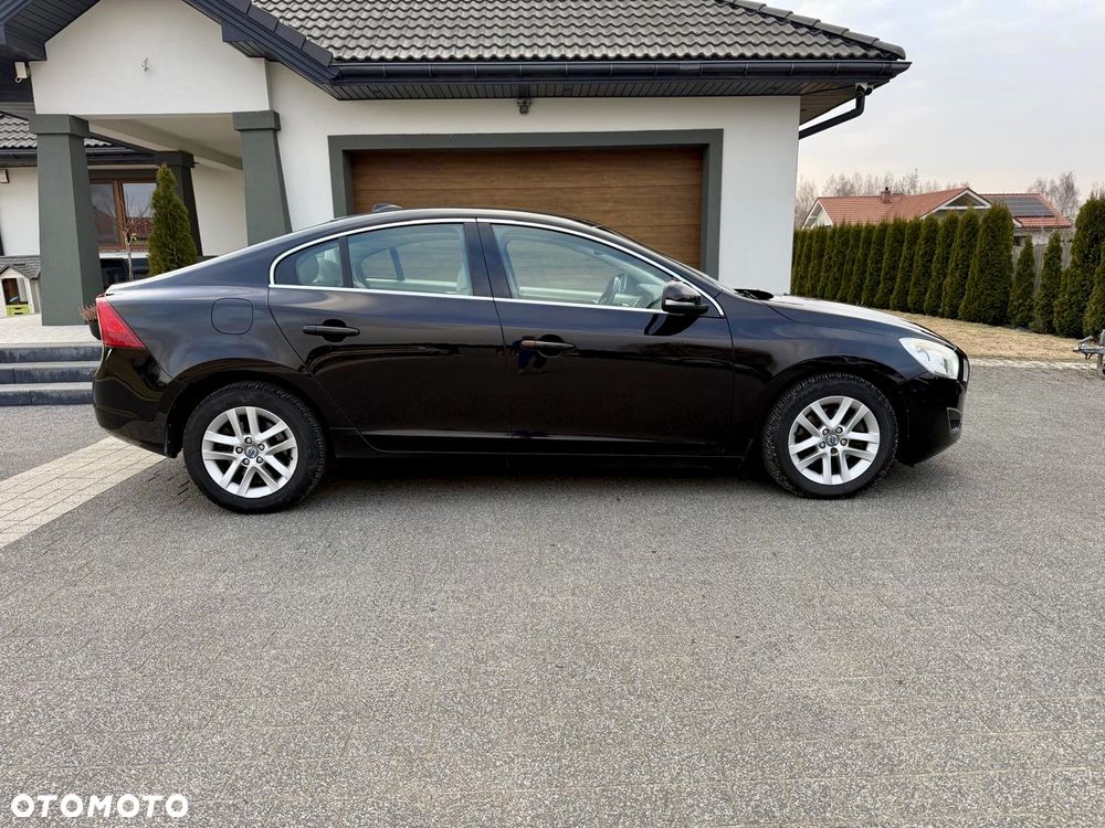 Volvo S60 D4 Momentum - 14