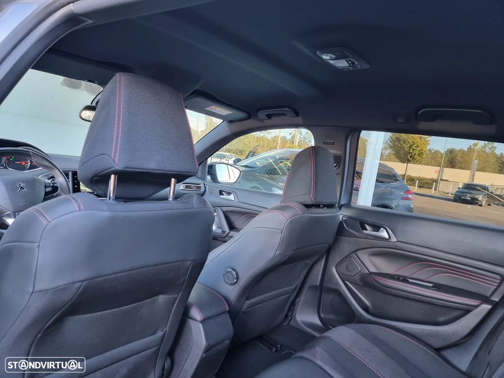 Peugeot 308 SW 1.5 BlueHDi GT EAT8 - 28