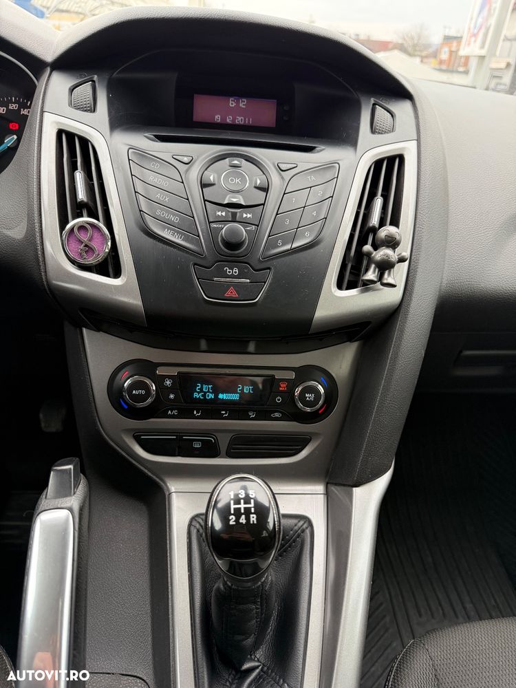 Ford Focus 1.6 Ti-VCT Ambiente - 5