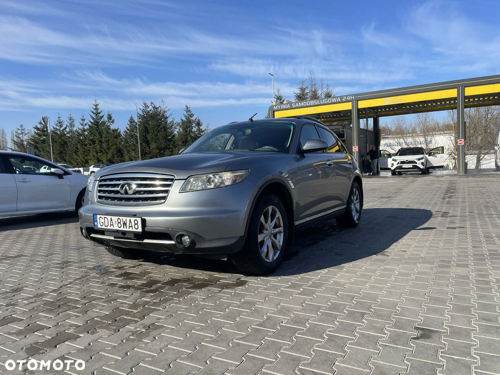 Infiniti FX - 1