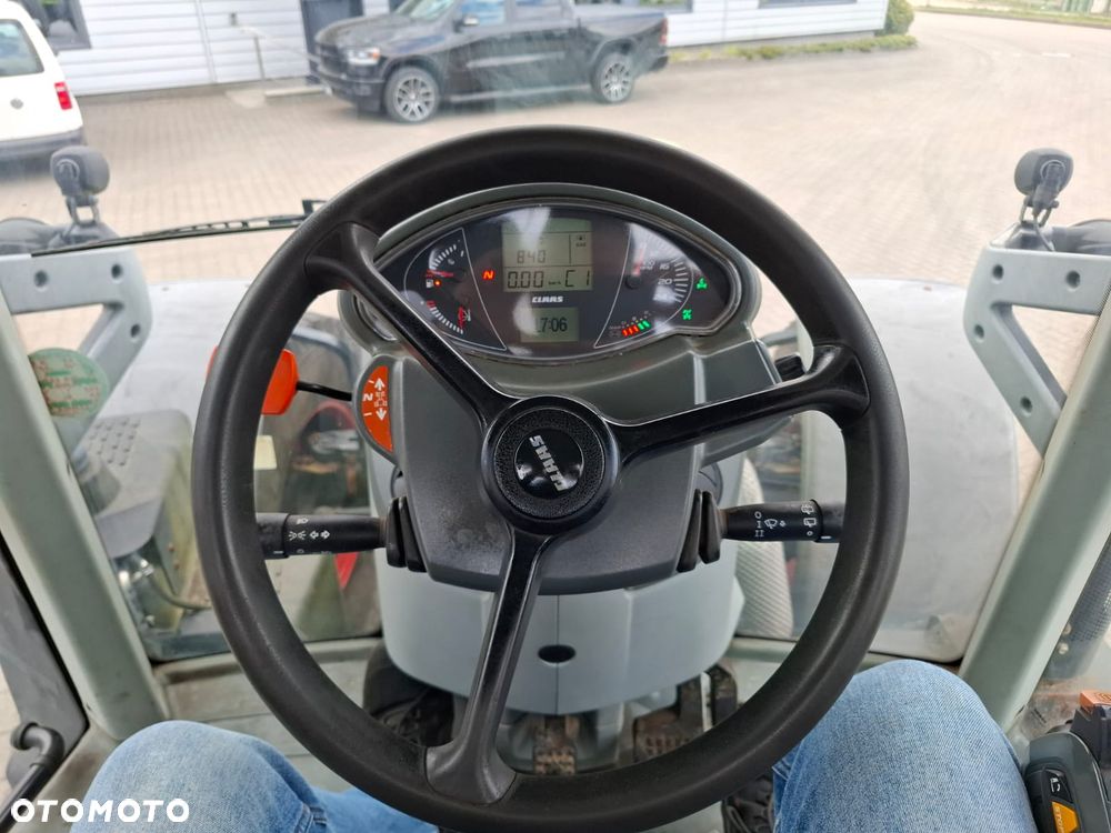 Claas ARION 650 - 7
