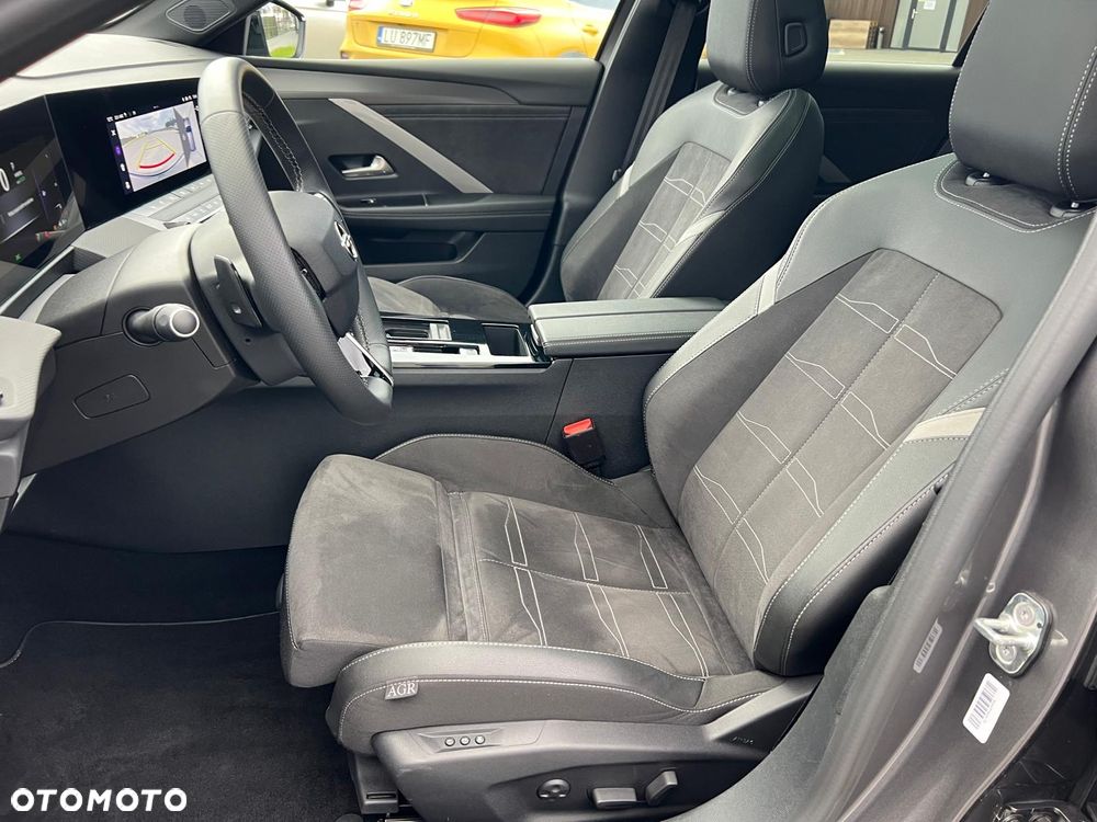 Opel Astra 1.6 T Plug-in Hybrid Ultimate - 16