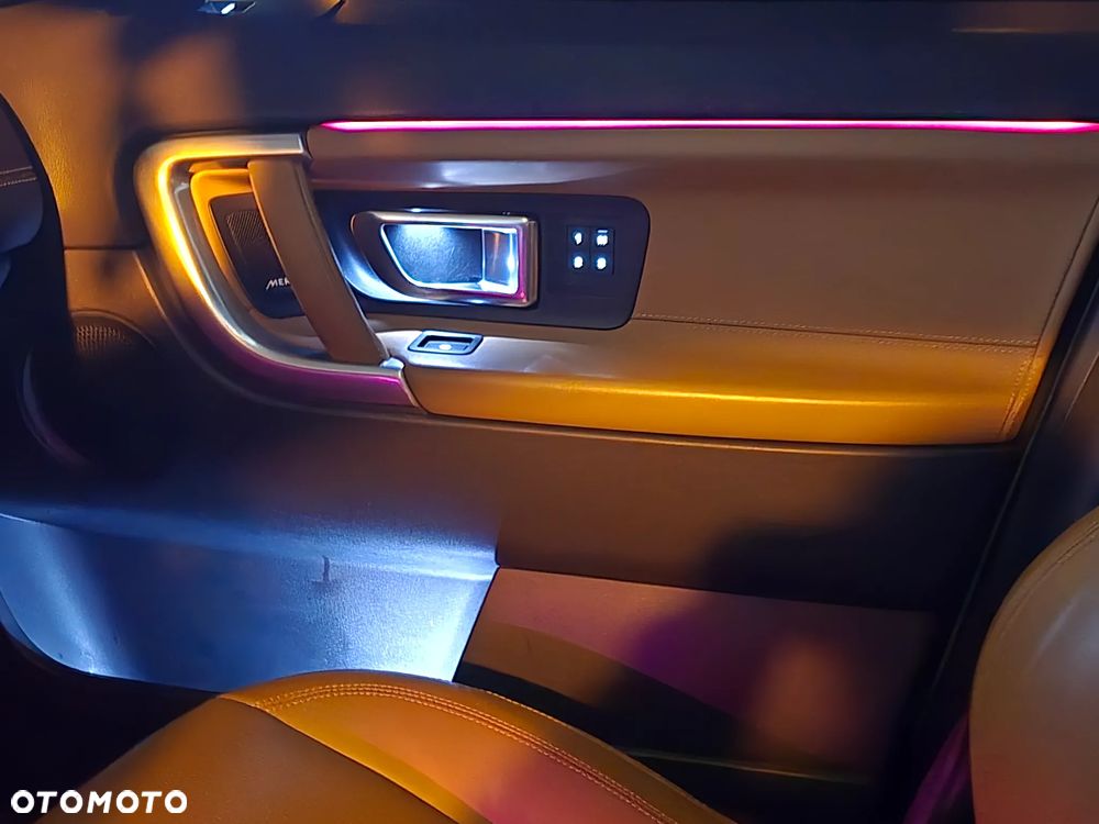 Land Rover Discovery Sport Si4 HSE Luxury - 16