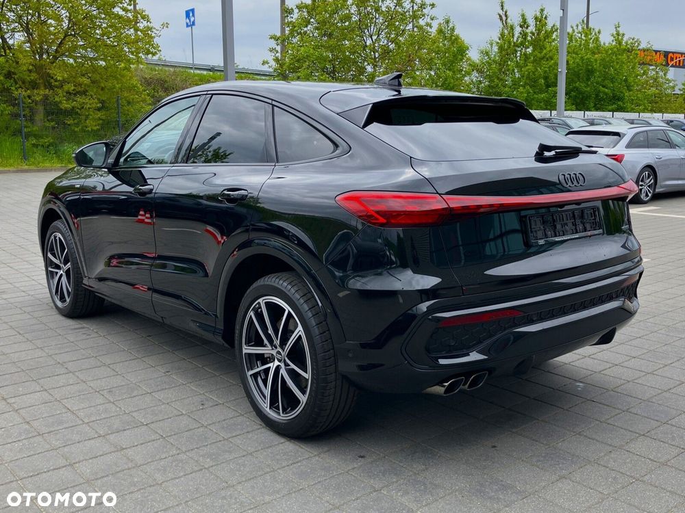 Audi Q5 Sportback - 8