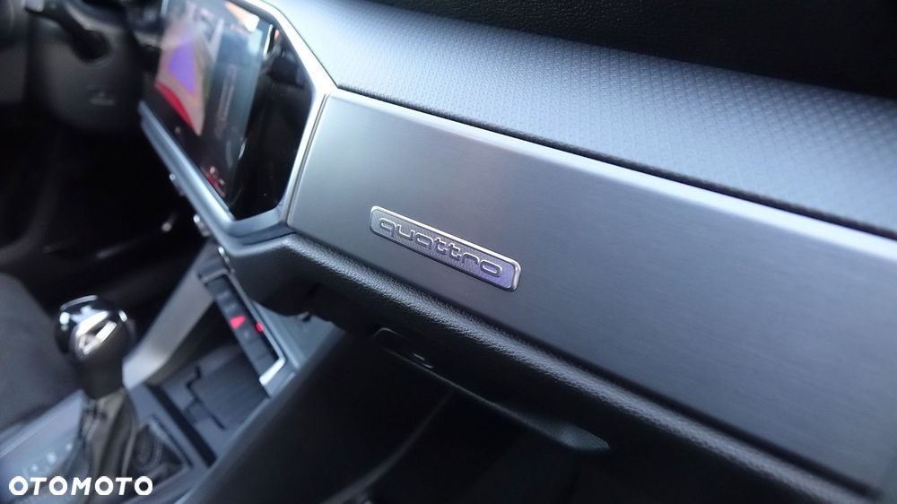 Audi Q3 - 40