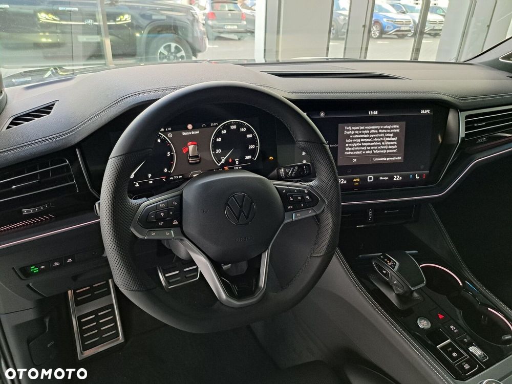 Volkswagen Touareg 3.0 V6 TDI 4Motion R-Line Final Edition - 20