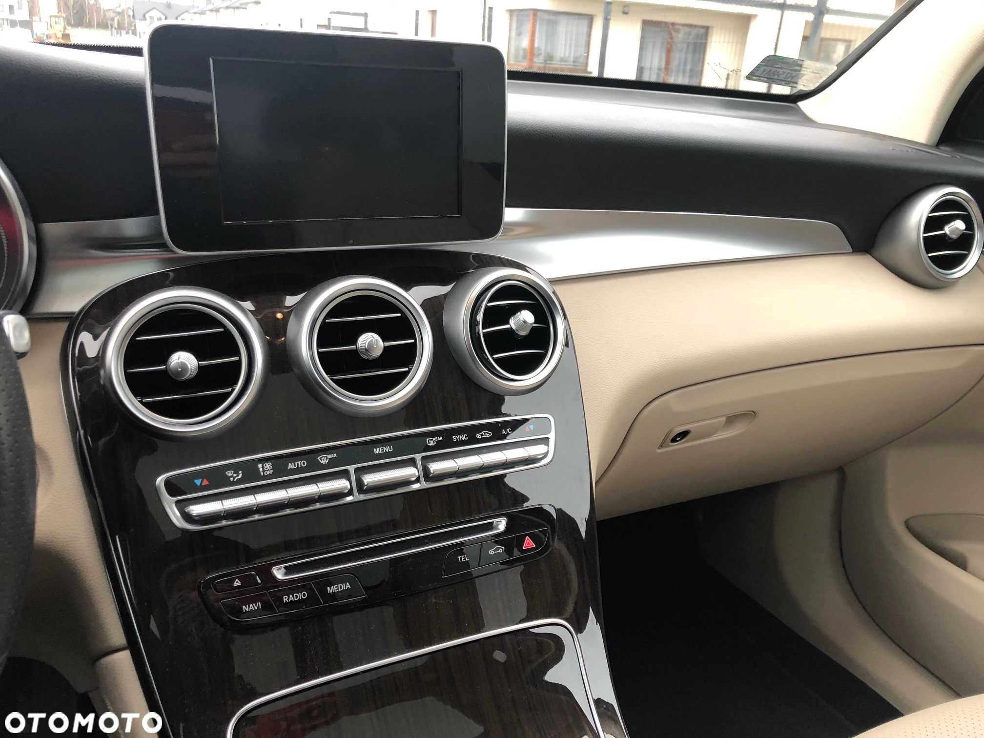 Mercedes-Benz GLC - 2